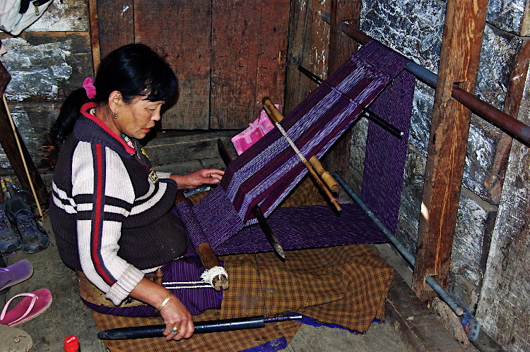 Hand weaving, Motithang Takin enclosure, Thimphu, Bhutan