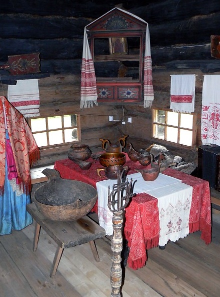 Kostroma, Museum of Wooden Architecture, home of middle class peasant - living room with red corner