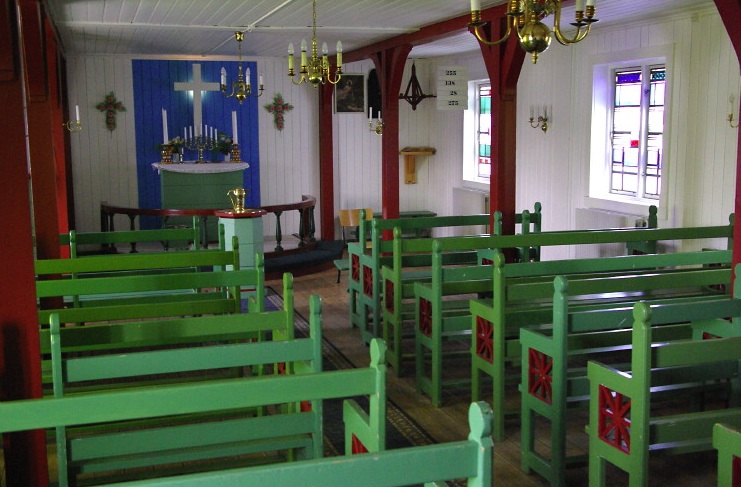 Kulusuk, Inside Church