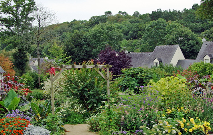 La Vraie Croix gardens