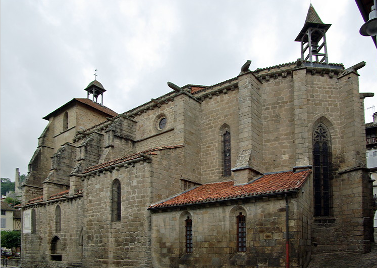 Laroquebrou, Église St-Martin