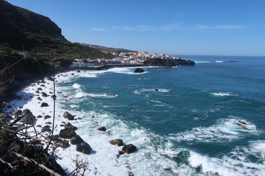 Las Aguas Coastal Path