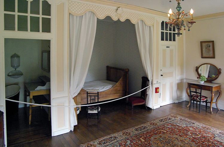 Manoir de Kérazan, bedroom