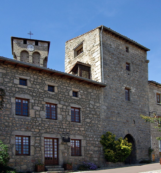 Marols - fortified gate in wall