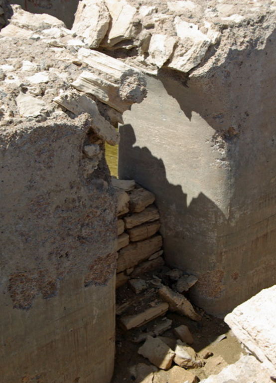 Meninx Roman site, Djerba - cross channel between cisterns