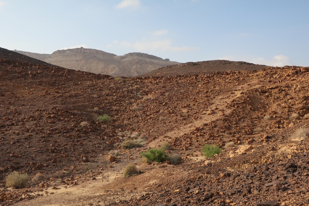 Mitzpe Ramon - Hiking in the Crater