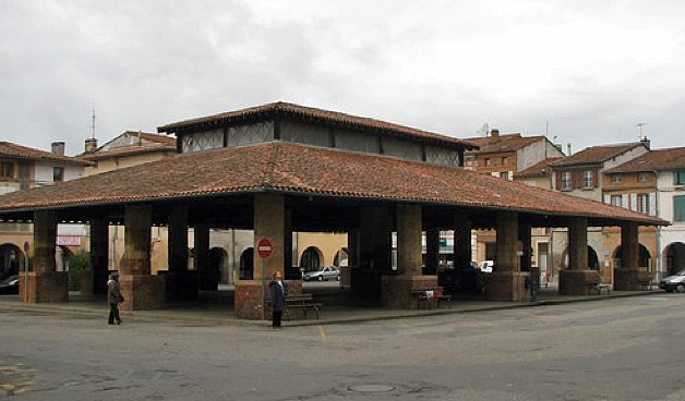 Montesque-Volvestre, market hall