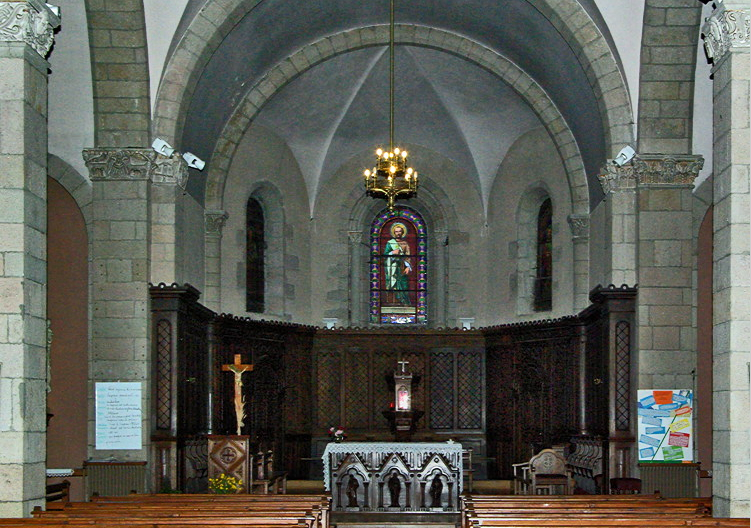 Montfaucon-en-Velay, Église St Pierre