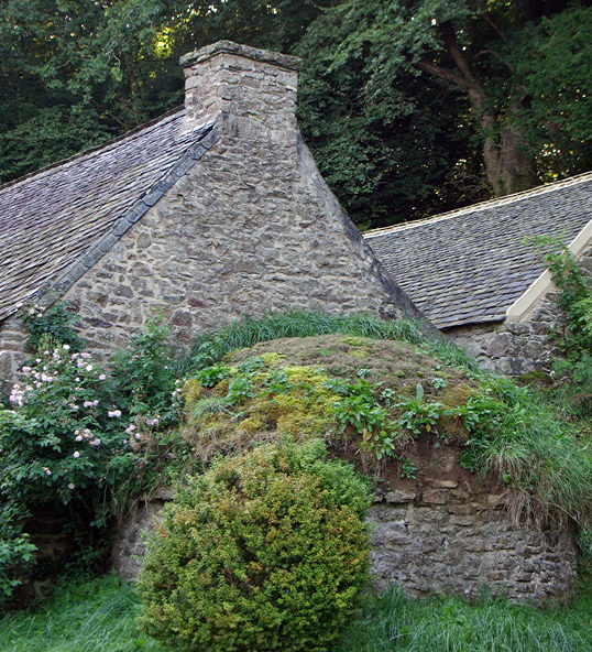 Moulins de Kerouat outshot oven of bakehouse