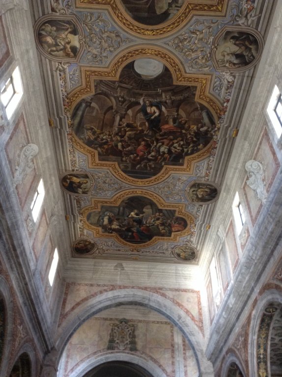 Ostuni chiesa interior.JPG