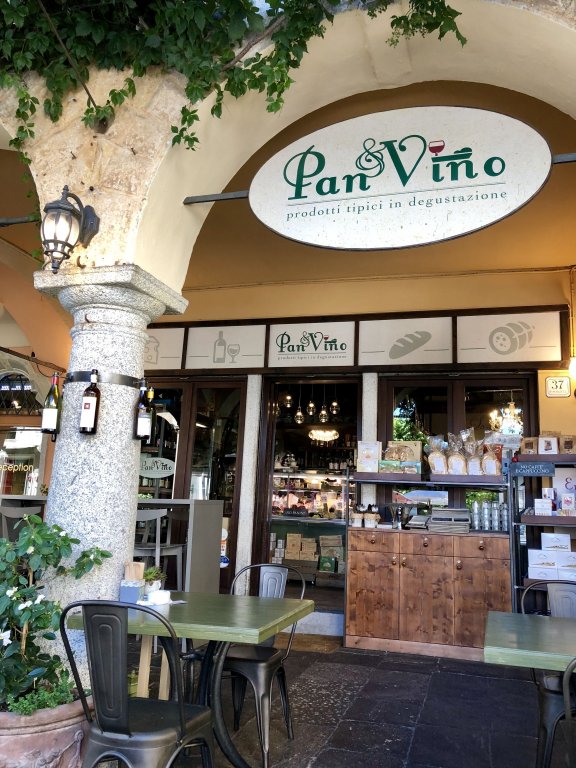 Pan & Vino