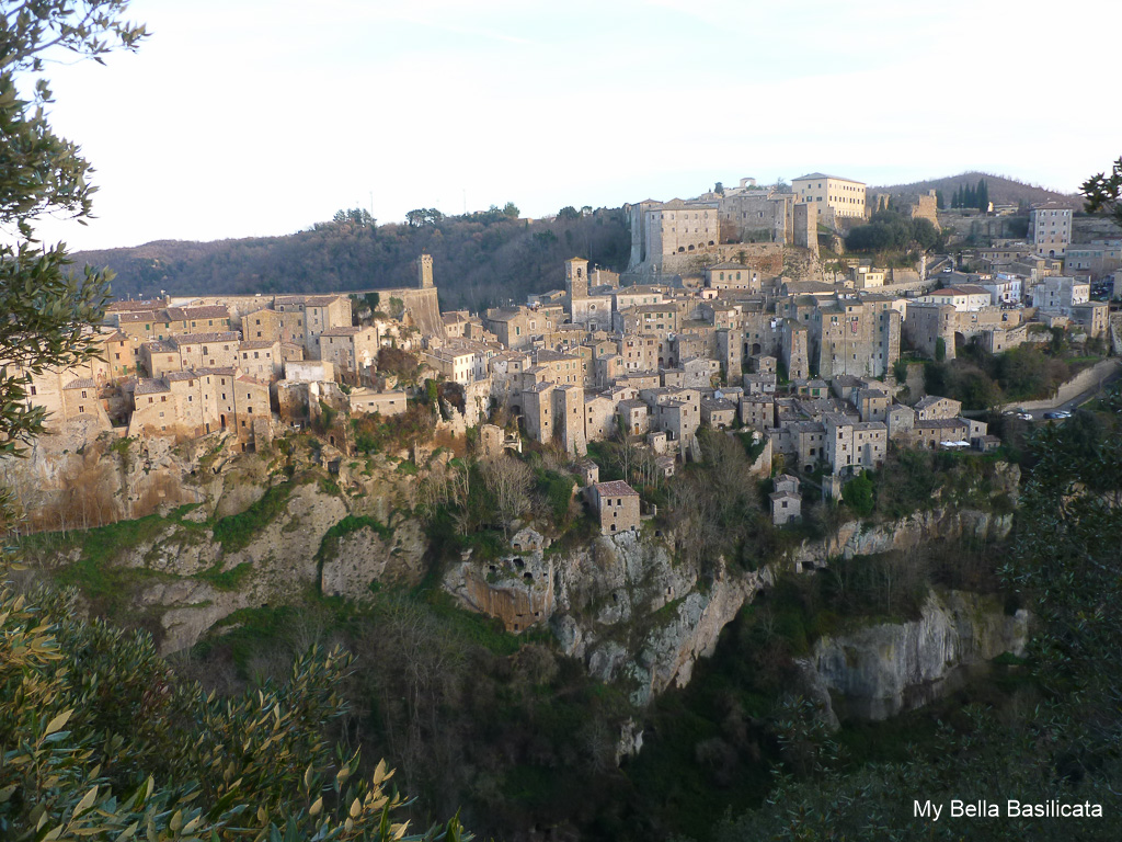 Pitigliano Etruscan Pathways