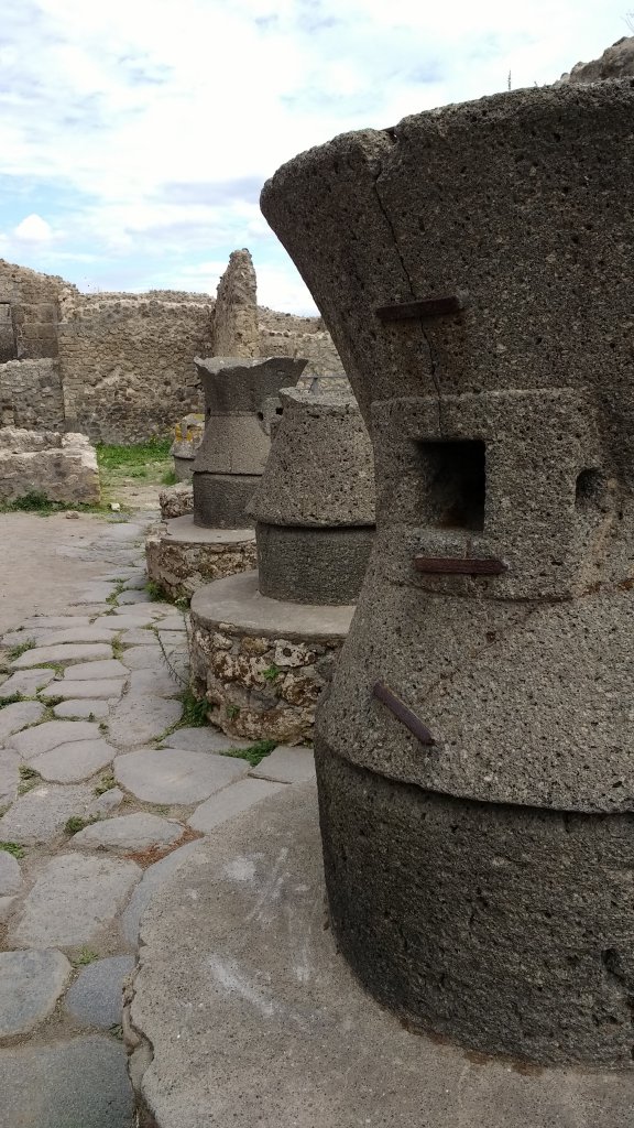 Pompeii bakery