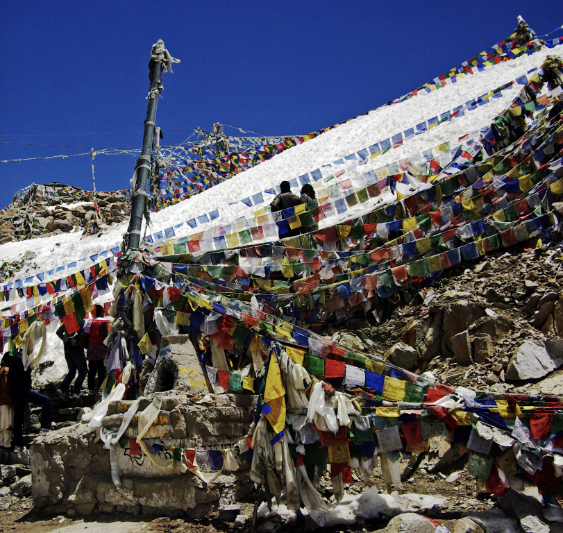 Prayer flags at KhardungLa