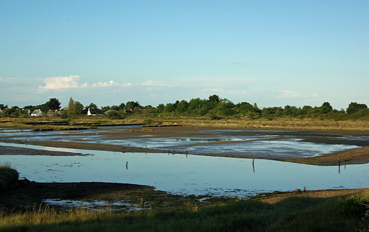 Presqu’île de Rhuys, old salt pans