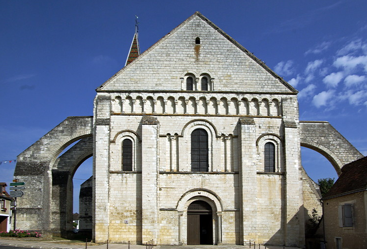 Preuilly-sur-Claise, Abbey of St-Pierre.png