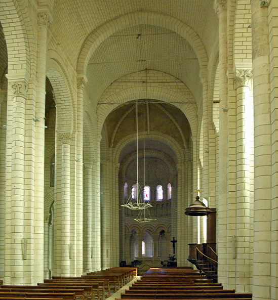 Preuilly-sur-Claise, Abbey of St-Pierre.png