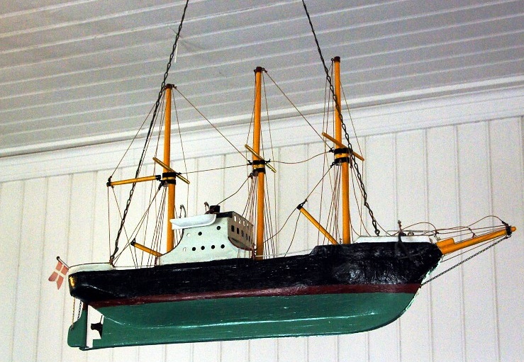 Qassiarsuk Church, Ship