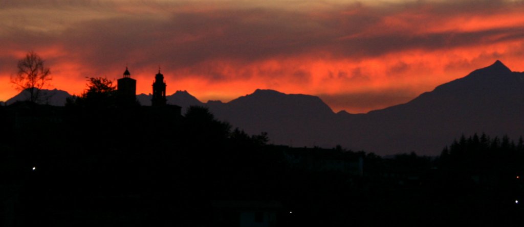 Red sky, Montechiaro (AT) Monferrato