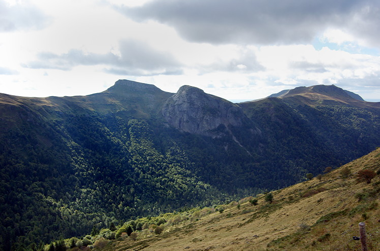 Roc des Ombres from Pas de Peyrol