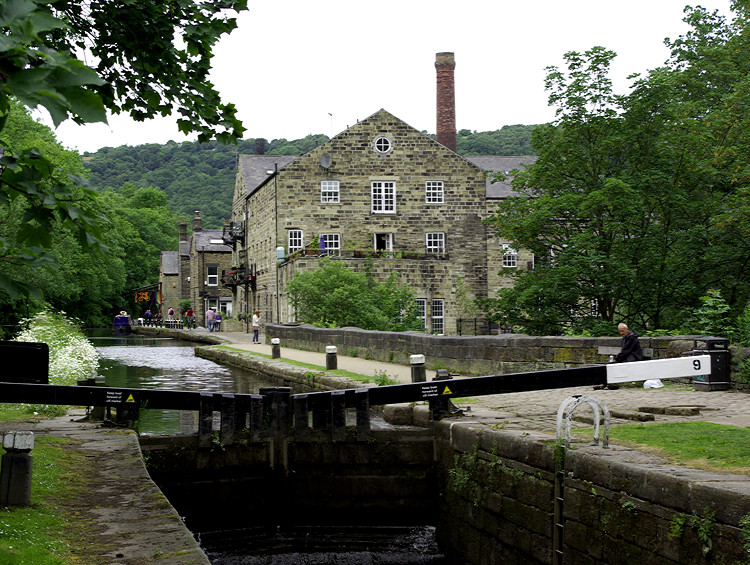 Rochdale Canal, Hebden Bridge