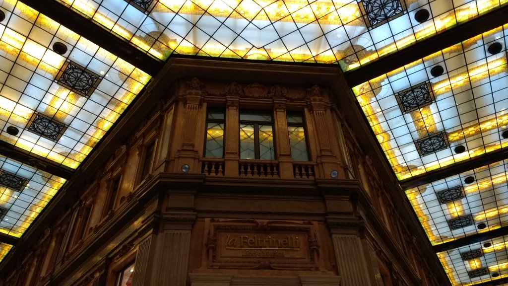 Roof in gallery on walk from the Pantheon to Trevi Fountain