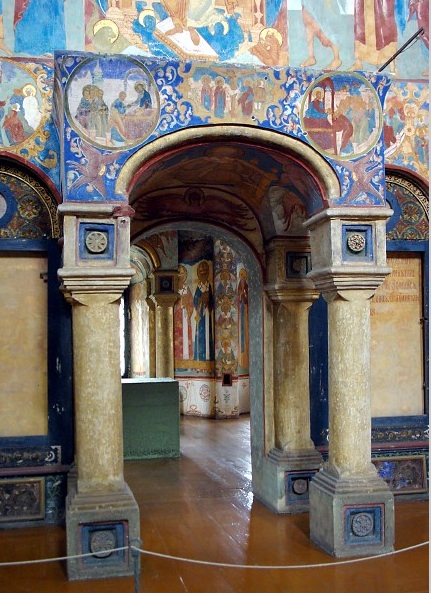 Rostov Veliky Kremlin, St John the Divine - looking into the altar area