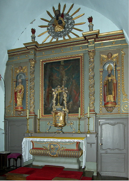 St-Illide Church - high altar