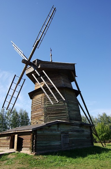 Suzdal Museum of Wooden Architecture and Everyday Life of Peasants - windmill