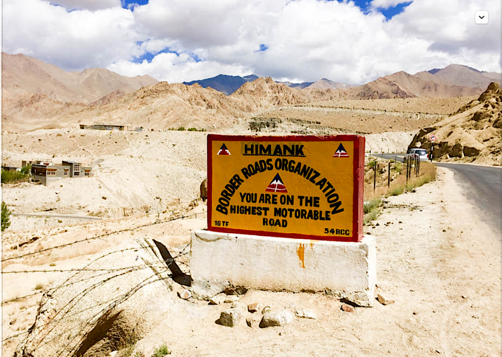 The road to KhardungLa