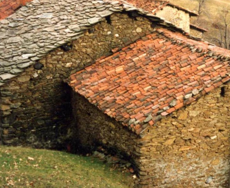 Tile roofs, Piemonte