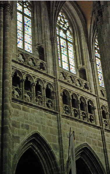 Tréguier Cathedral, nave