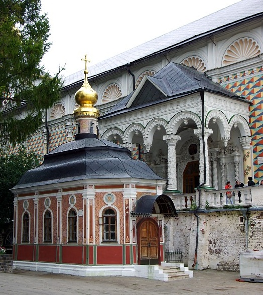 Trinity St Sergius Monastery, St Mica's Church with the Refectory behind