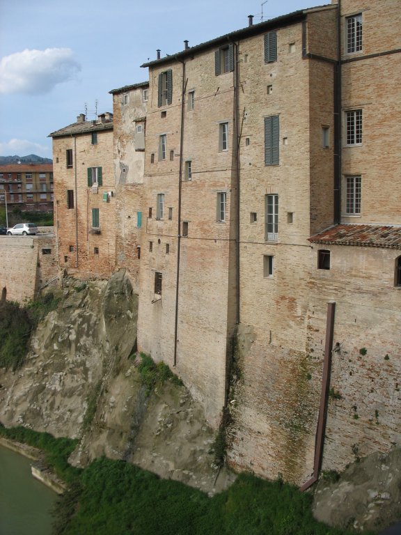 Urbania - Houses over Metauro river