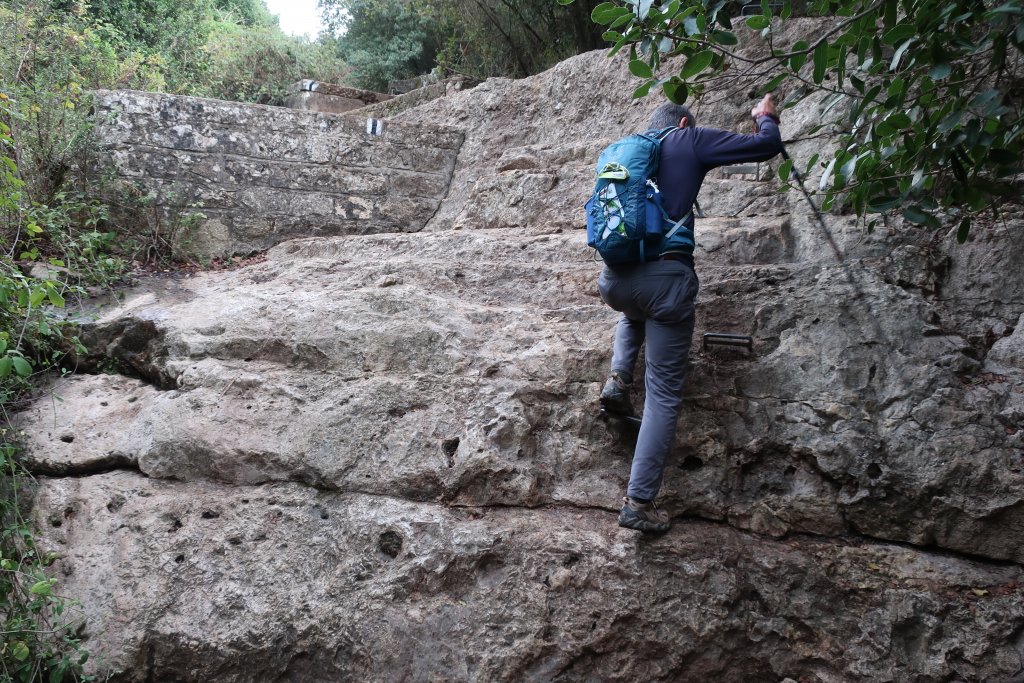 Wadi Ktalav Hike