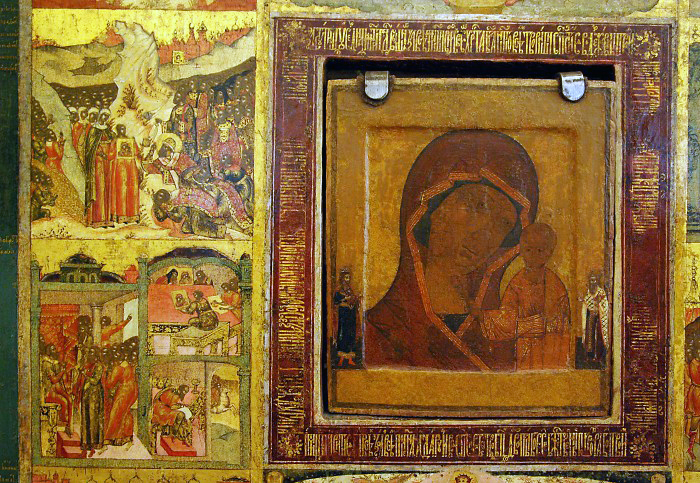 Yaroslavl Art Museum, C17th icon of Our Lady of Kazan - detail