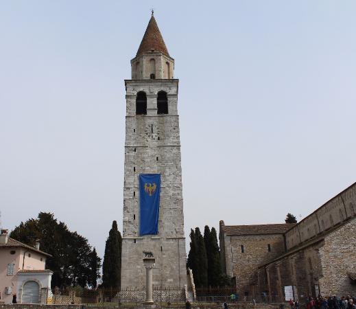 il-campanile-di-poppone.jpg