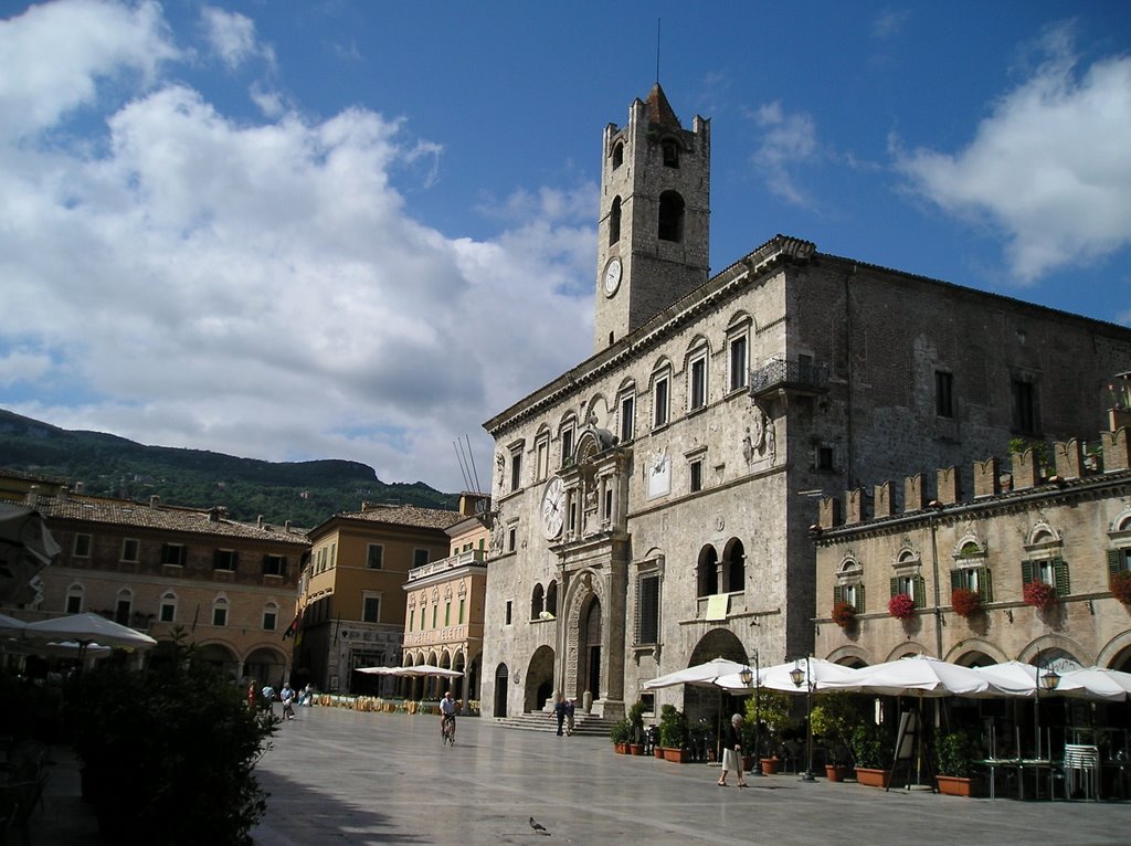 Ascoli%20Palazzo%20Capitani.jpg