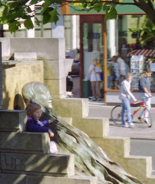 35100038366_67f3138ca5_z_d.jpg